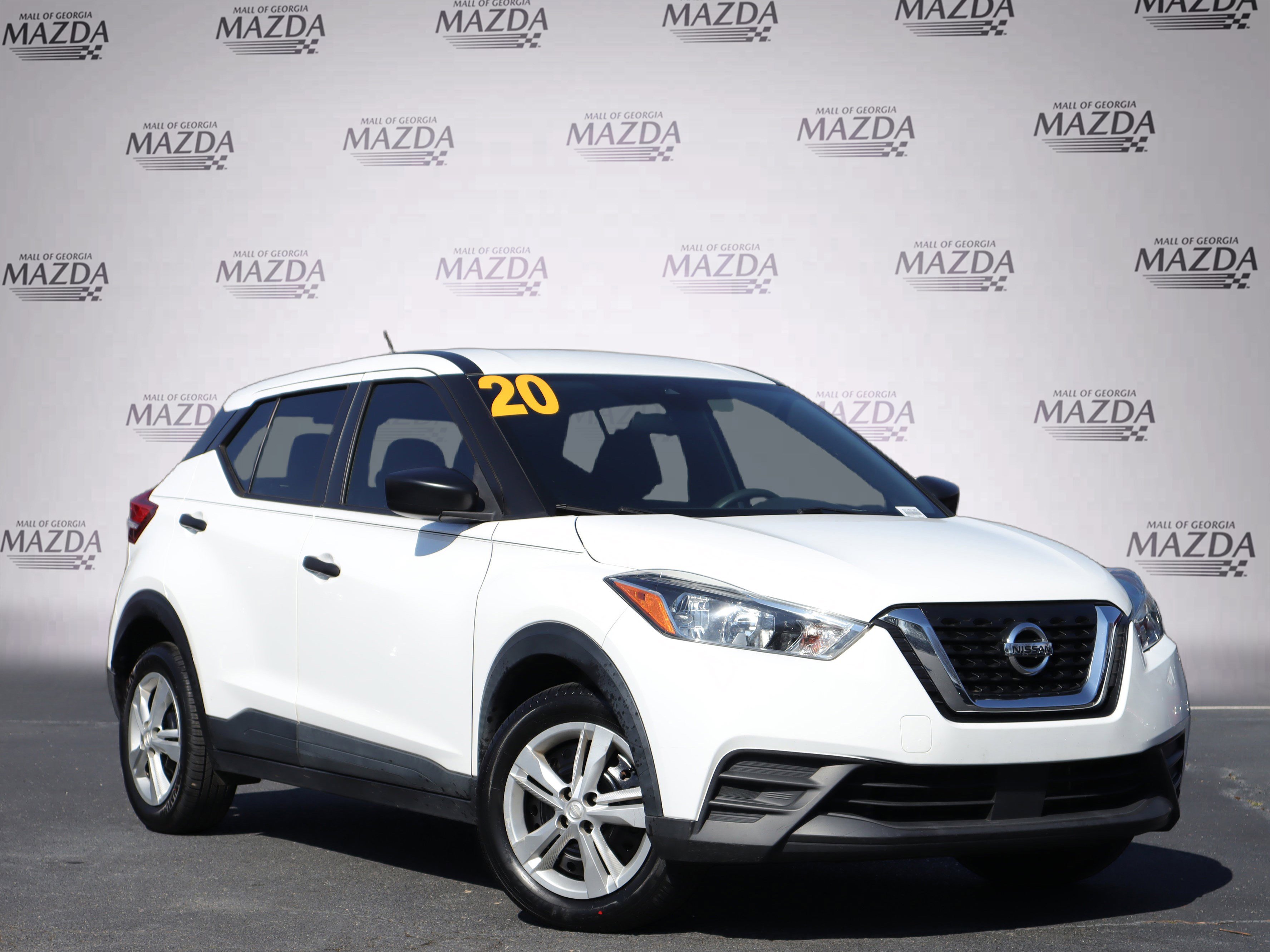 Used 2020 Nissan Kicks S image 2