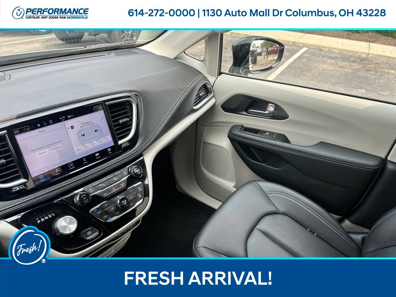 Used 2024 Chrysler Pacifica Touring-L AWD/4WD image 24