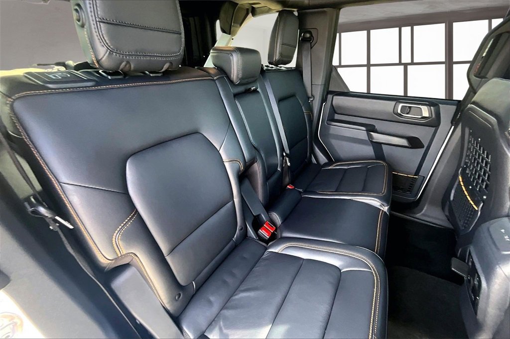 Used 2024 Ford Bronco Badlands image 27