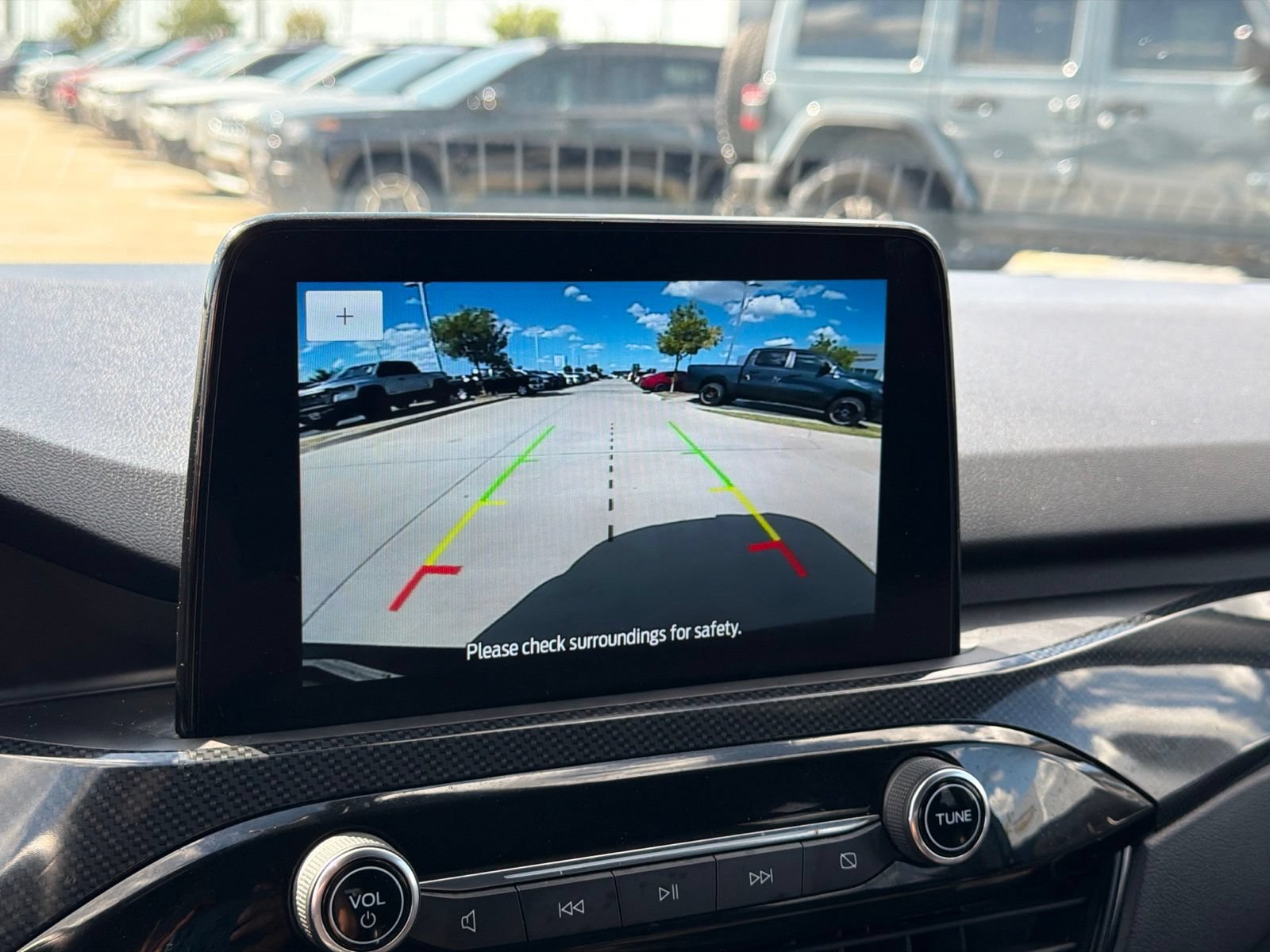 Used 2025 Ford Escape ST-Line FWD image 21