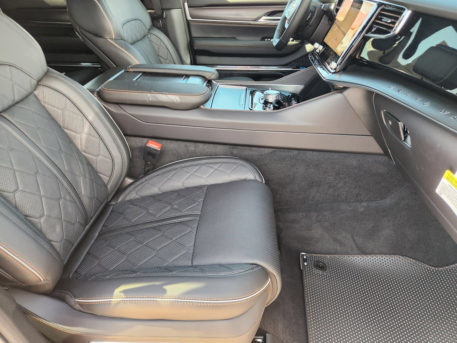 New 2026 Jeep Grand Wagoneer Summit AWD/4WD image 13