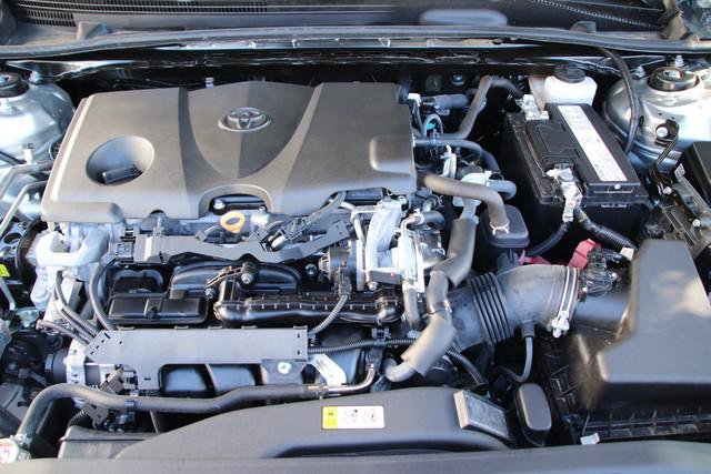 Certified 2019 Toyota Camry SE FWD image 28