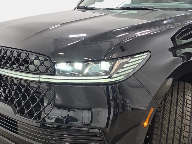 New 2027 Lincoln Navigator L Reserve w/ Jet Appearance Package AWD/4WD image 28
