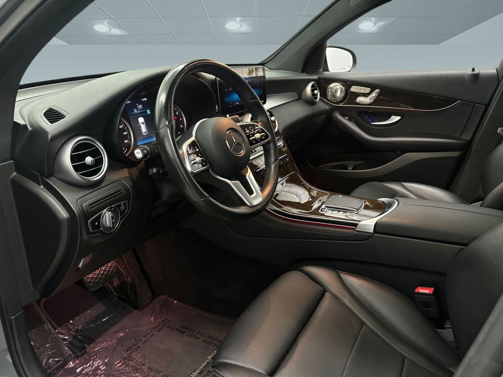 Used 2021 Mercedes-Benz GLC 300 4MATIC Coupe image 4