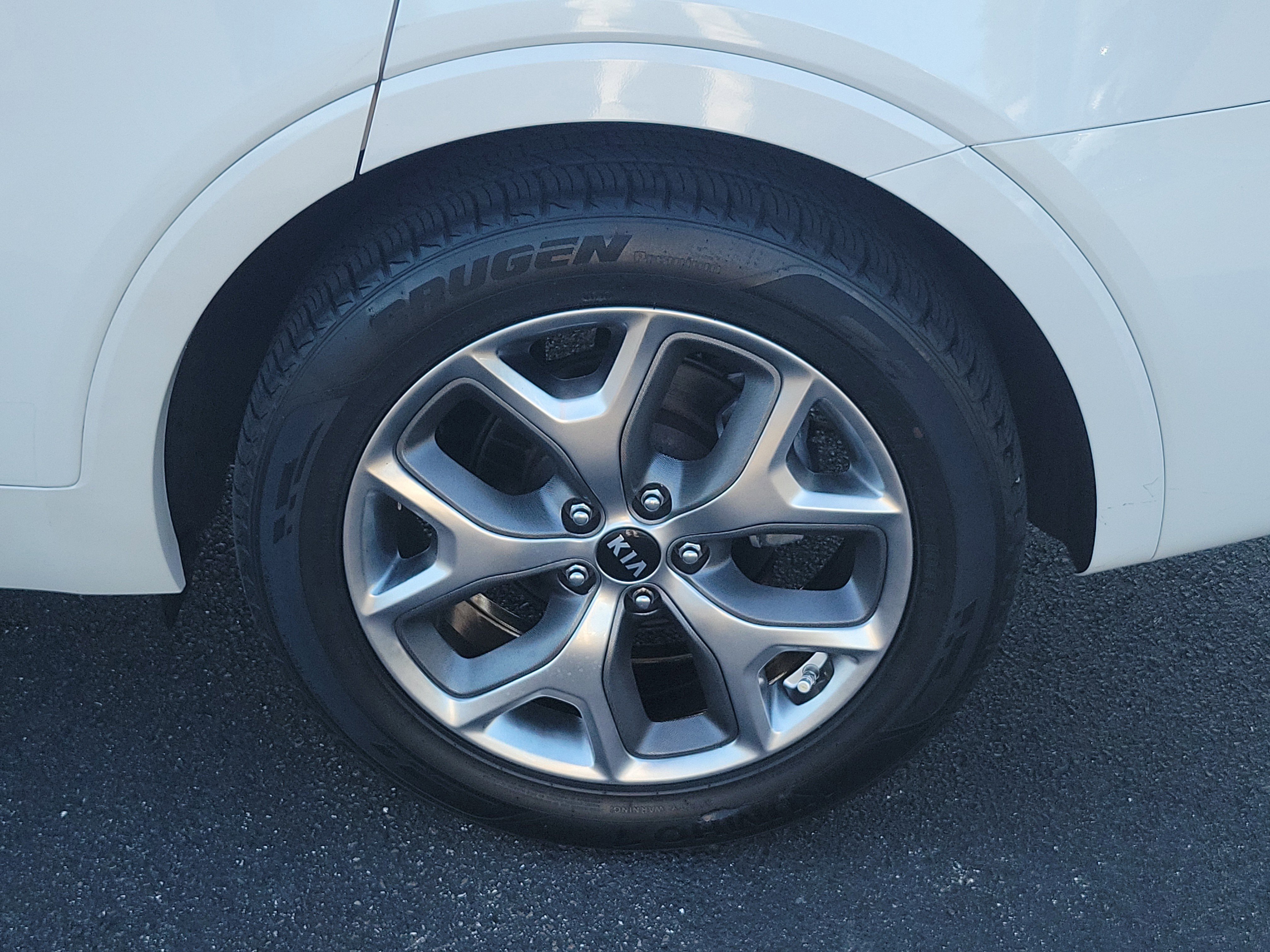 Used 2020 Kia Sorento SX image 12