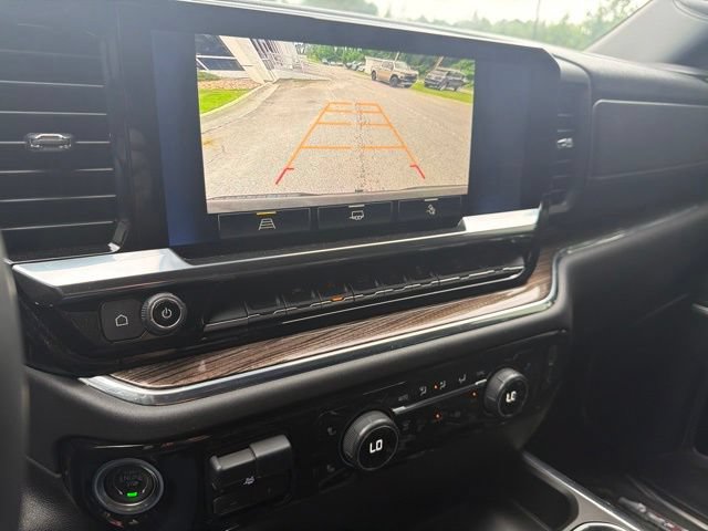 Used 2023 Chevrolet Silverado 1500 LT Trail Boss w/ Convenience Package II AWD/4WD image 32