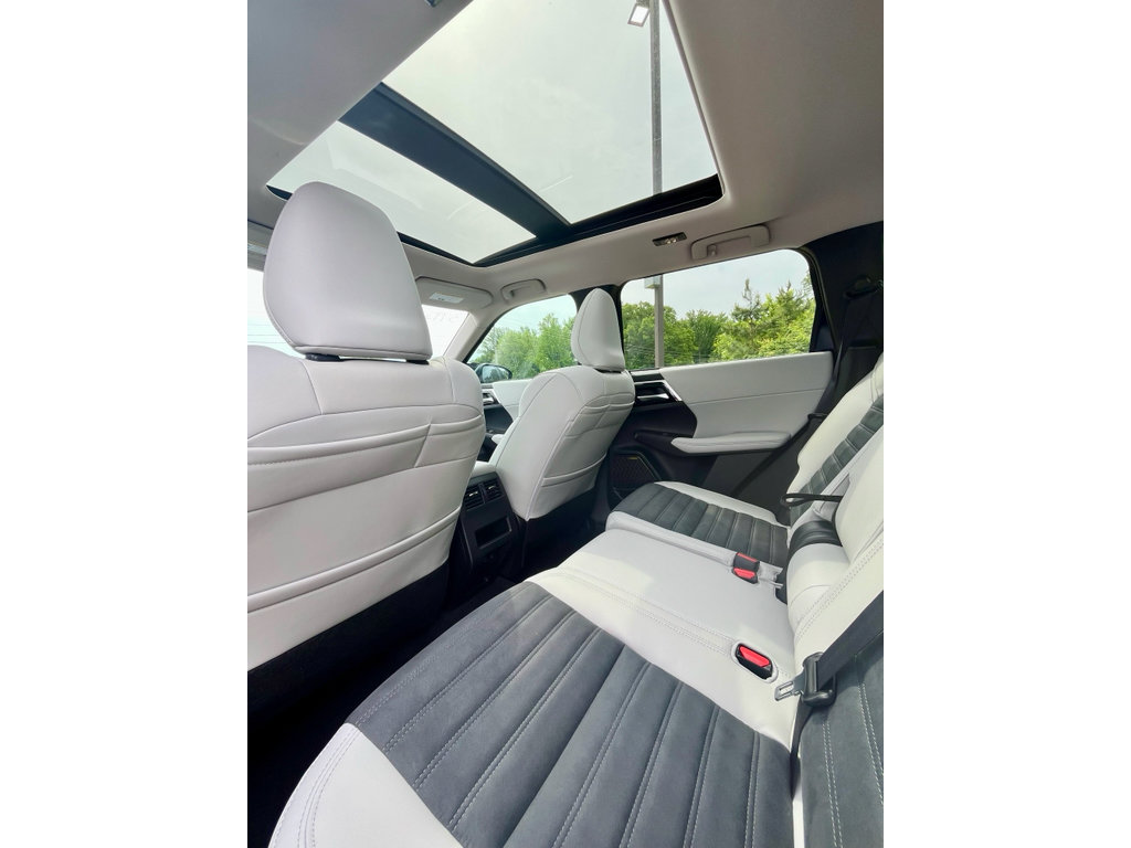 New 2026 Mitsubishi Outlander SE AWD/4WD image 11