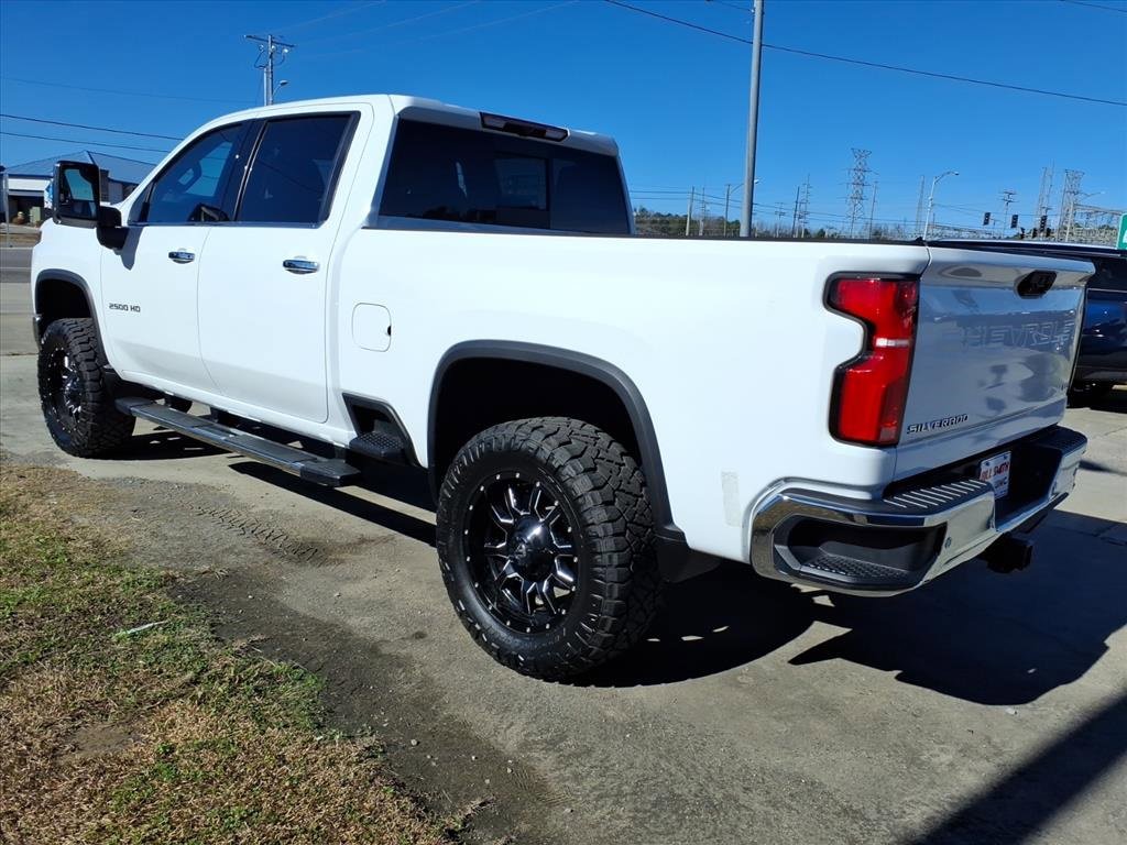 Used 2024 Chevrolet Silverado 2500 LTZ w/ LTZ Convenience Package image 5