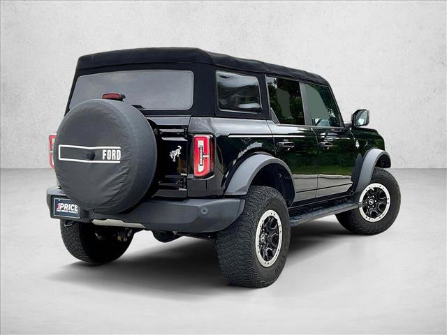 Used 2023 Ford Bronco Outer Banks w/ Sasquatch Package AWD/4WD image 2