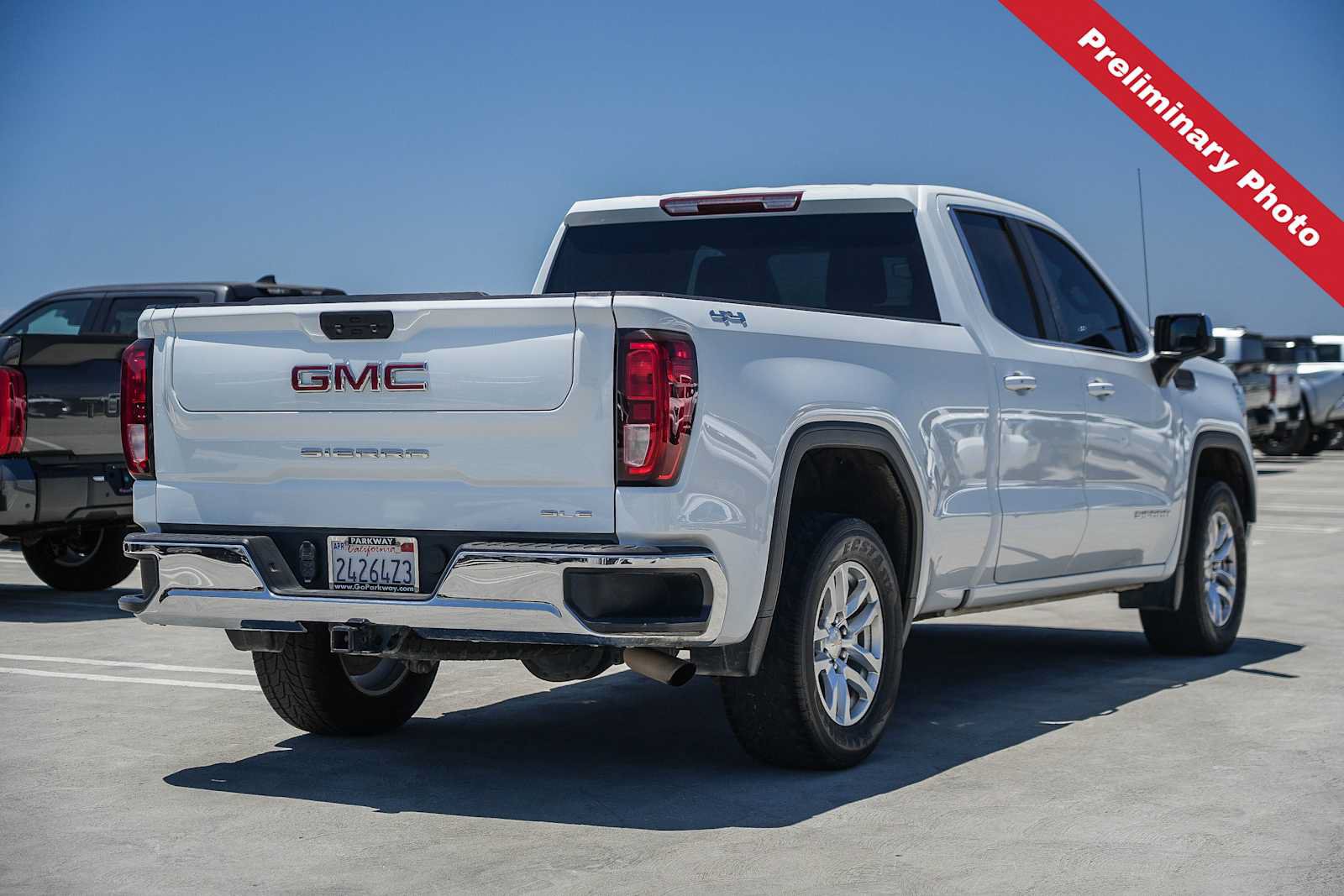 Used 2022 GMC Sierra 1500 SLE AWD/4WD image 6