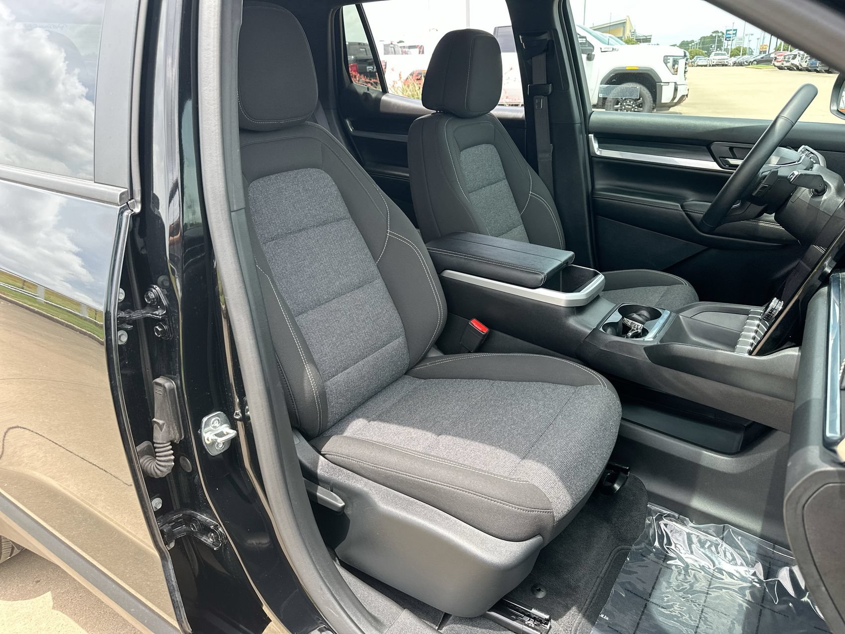 Used 2025 GMC Terrain Elevation AWD/4WD image 25