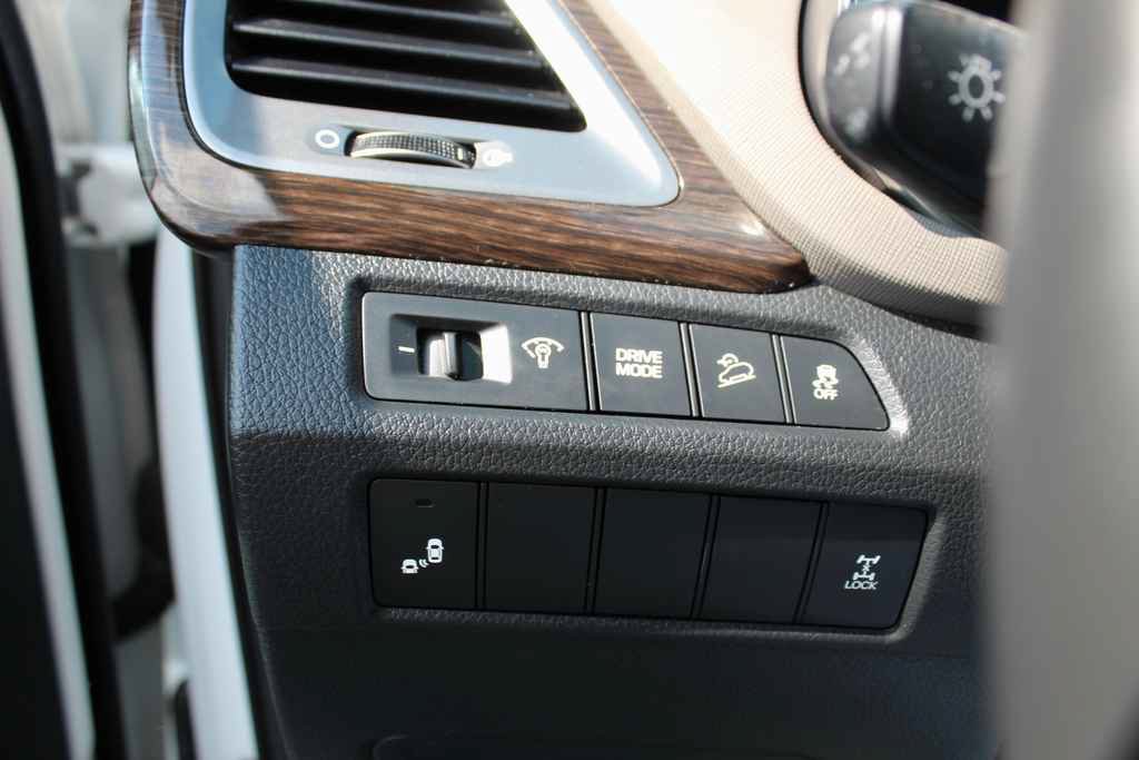 Used 2017 Hyundai Santa Fe Sport AWD/4WD image 14