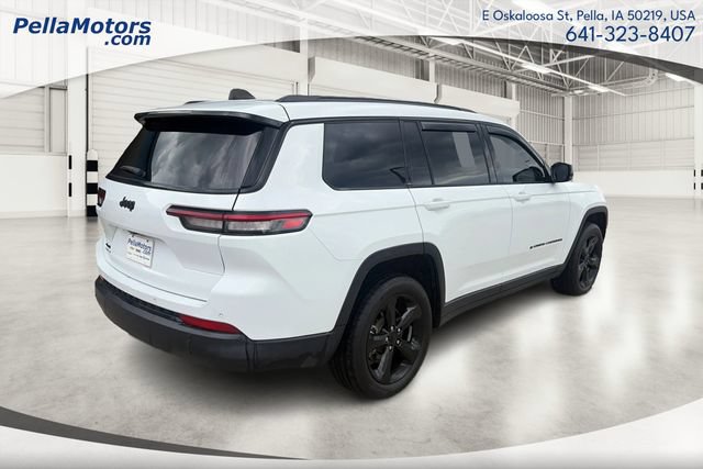 Used 2023 Jeep Grand Cherokee L Laredo AWD/4WD image 3