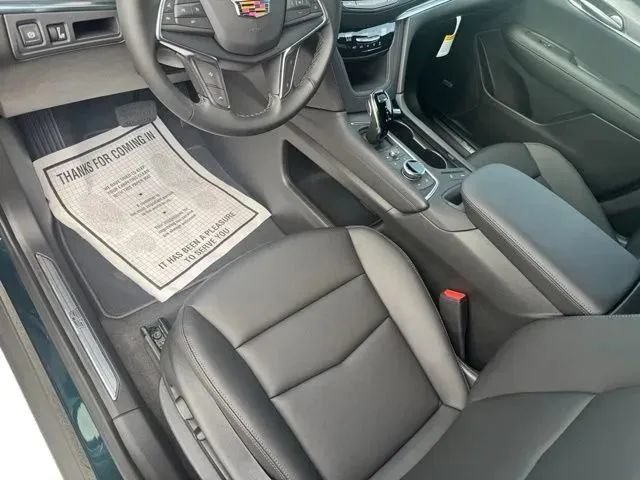 New 2026 Cadillac XT5 Luxury AWD/4WD image 10