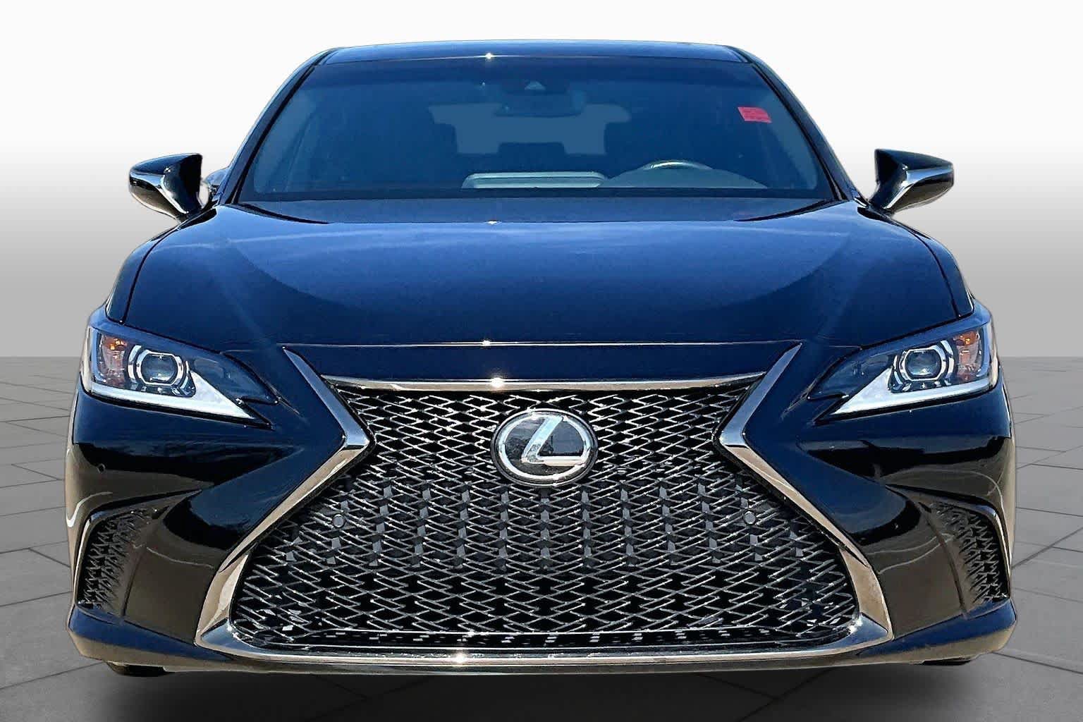 Used 2024 Lexus ES 350 F Sport w/ Accessory Package (Z2) FWD image 4