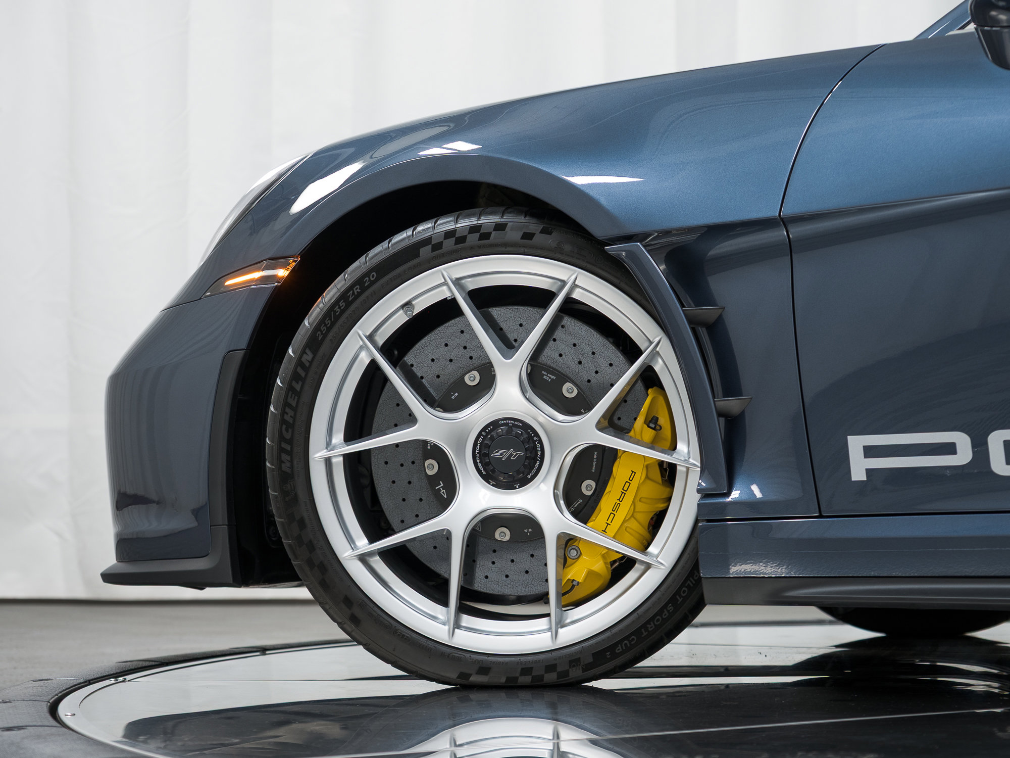 Used 2024 Porsche 911 GT3 RS RWD image 45