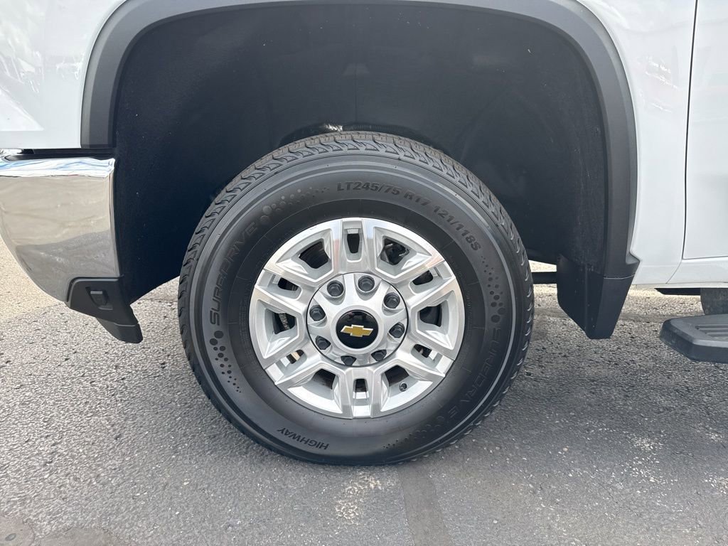 Used 2024 Chevrolet Silverado 2500 LT image 25