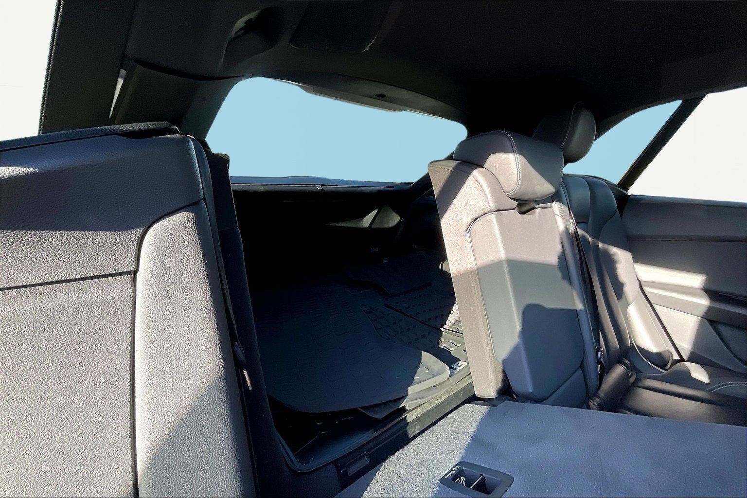 Used 2019 Audi Q8 Prestige image 27