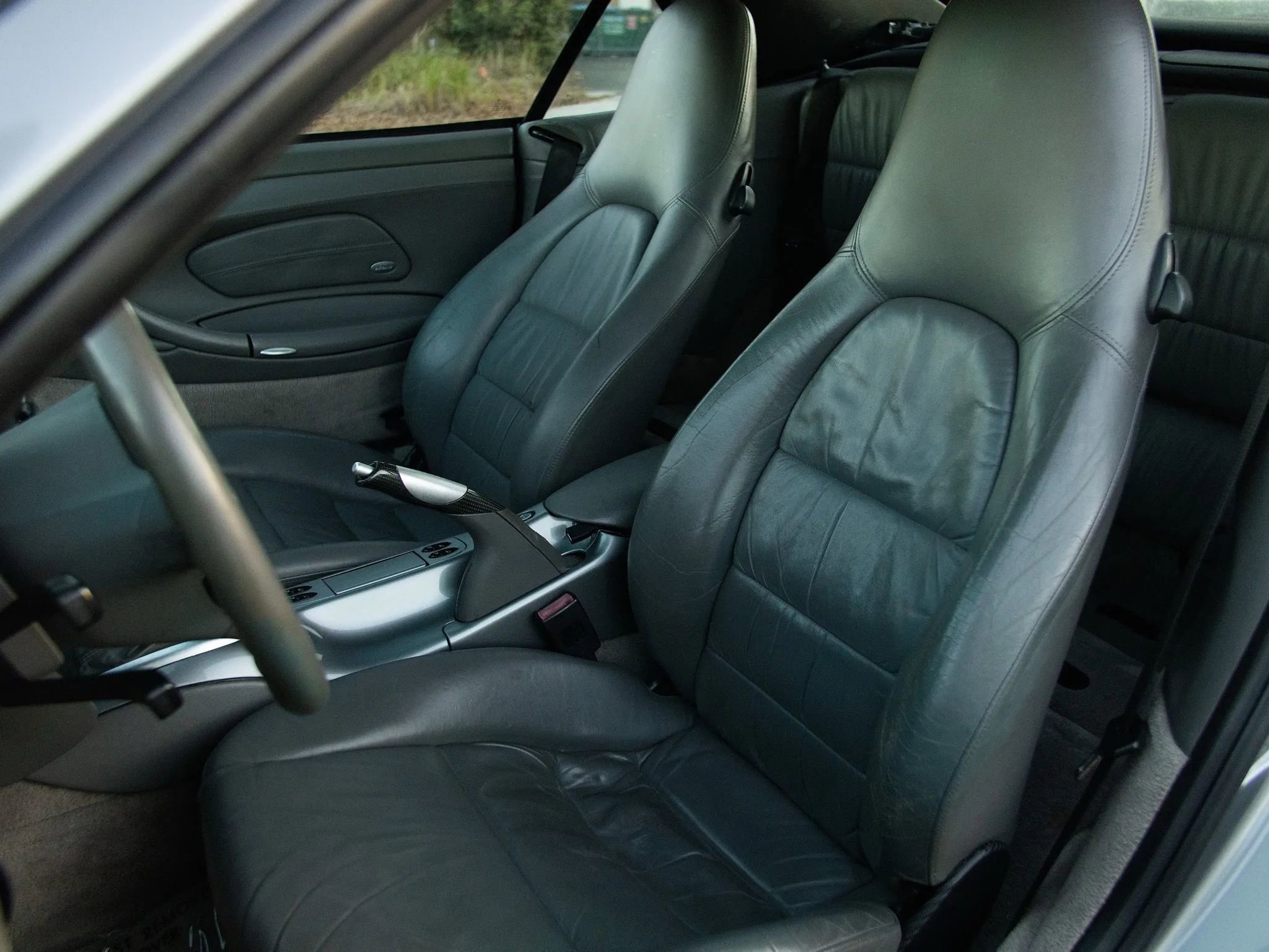 Used 2001 Porsche 911 Carrera 4 image 31