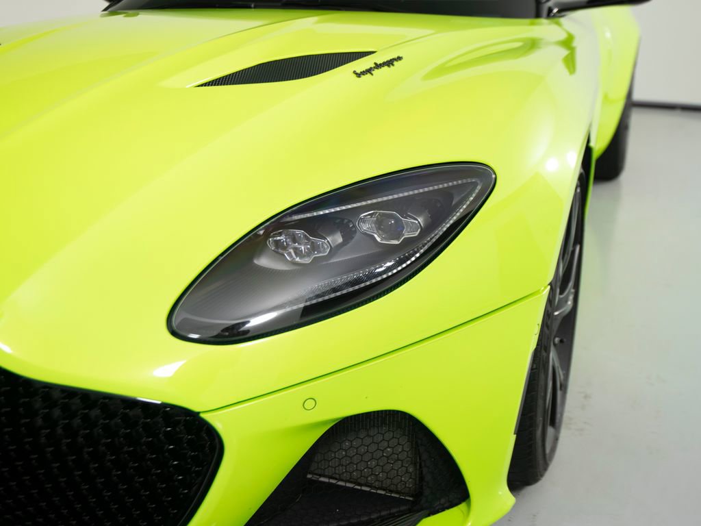 Used 2022 Aston Martin DBS Superleggera RWD image 37