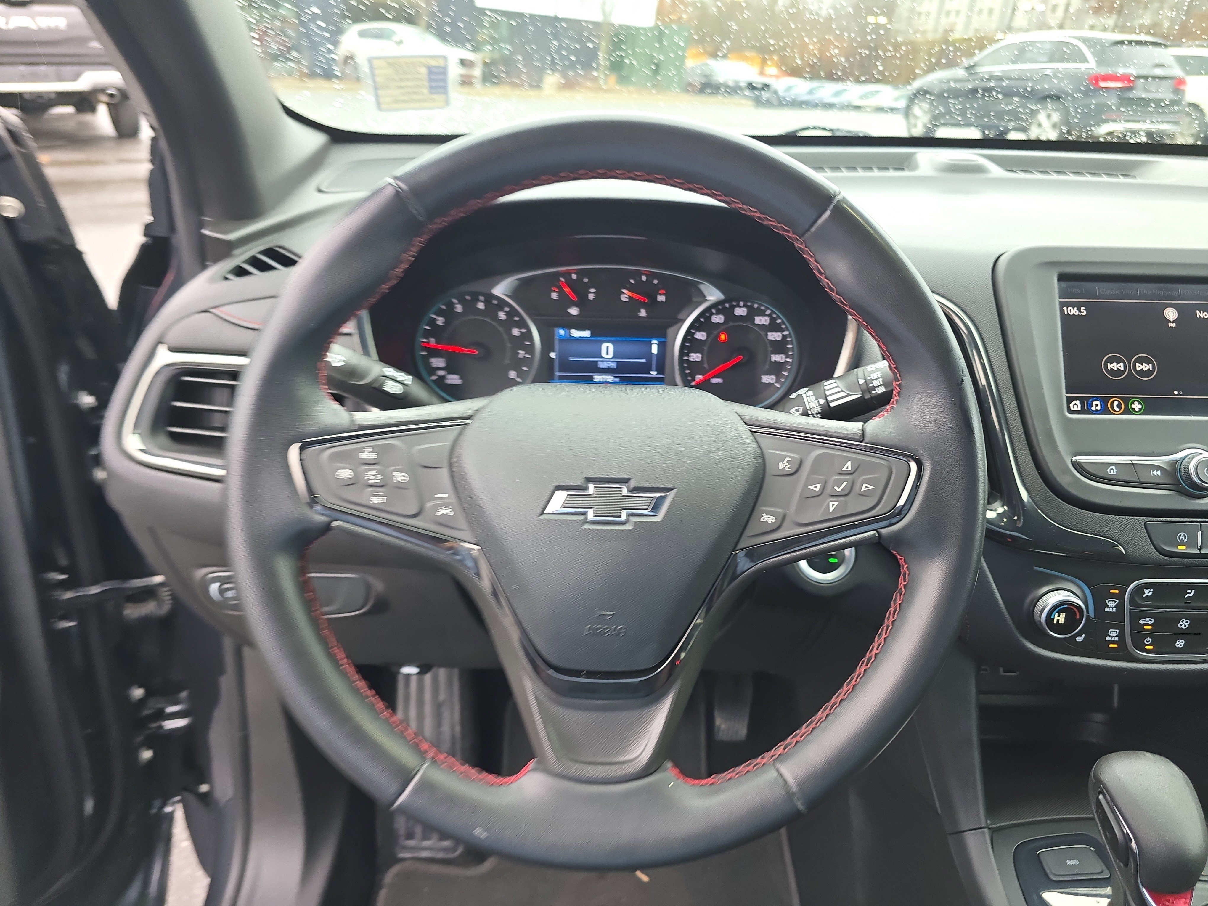 Used 2023 Chevrolet Equinox RS image 31