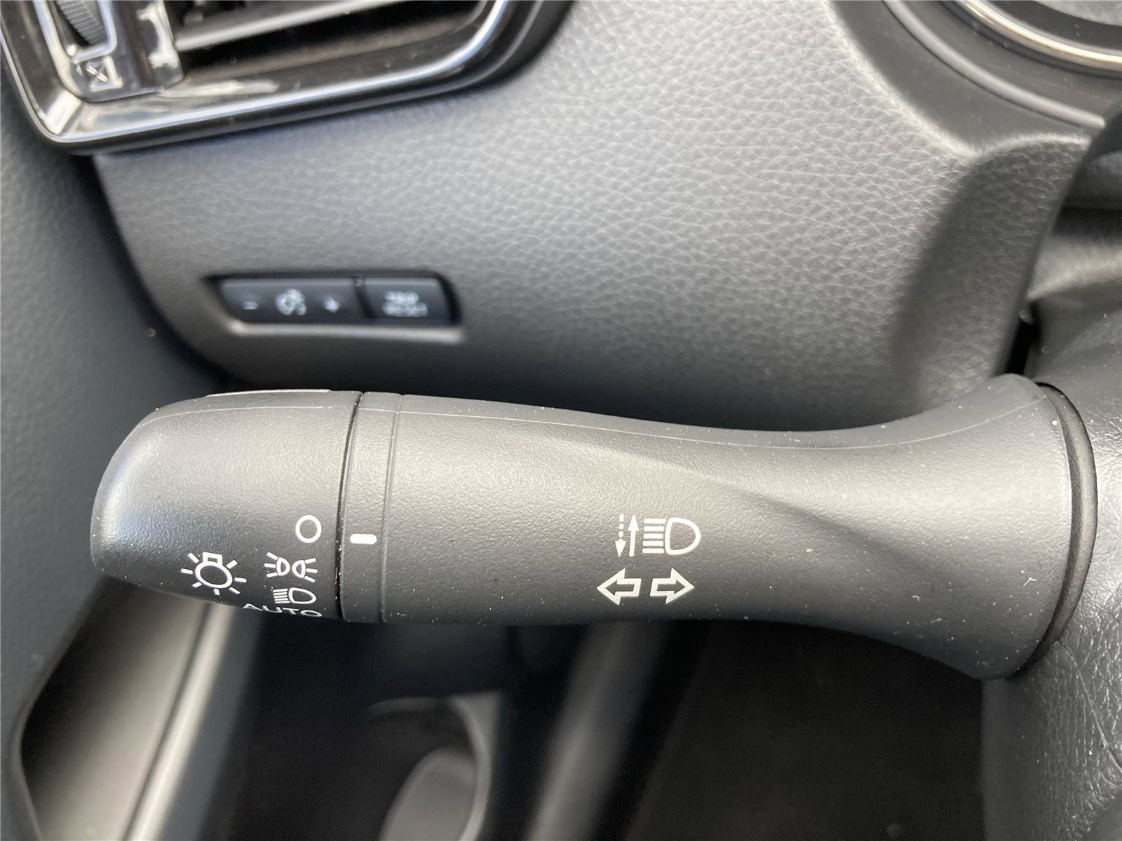 Used 2022 Nissan Rogue Sport SL image 25