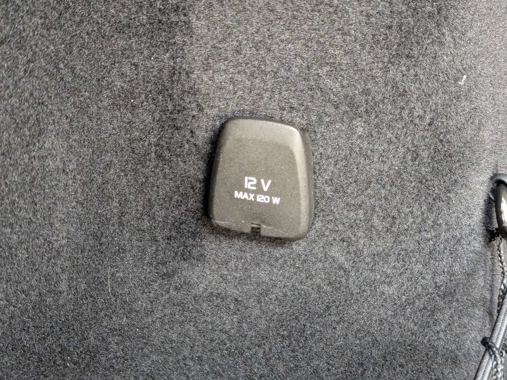 Used 2019 Volvo XC60 T5 Momentum FWD image 14