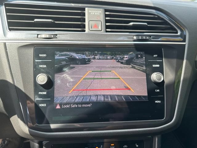 Used 2023 Volkswagen Tiguan SE R-Line AWD/4WD image 24