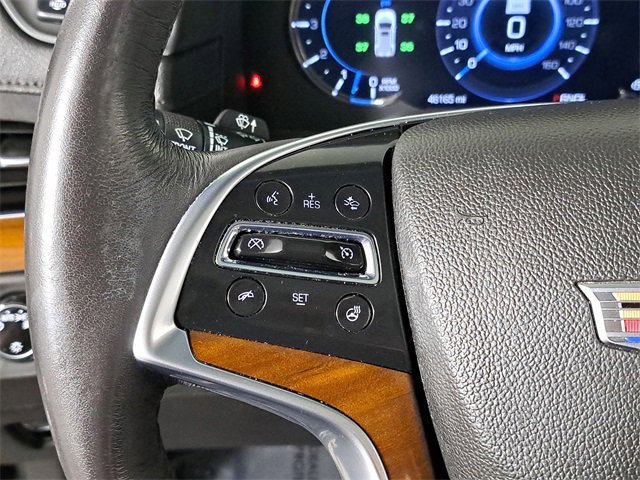 Used 2020 Cadillac Escalade ESV Premium Luxury image 26