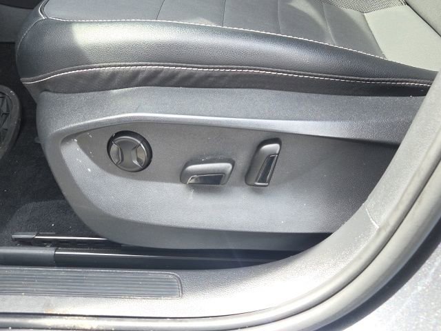 Used 2022 Volkswagen Taos SE image 26