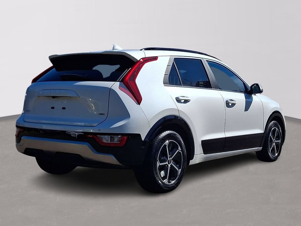 Used 2024 Kia Niro FWD image 6
