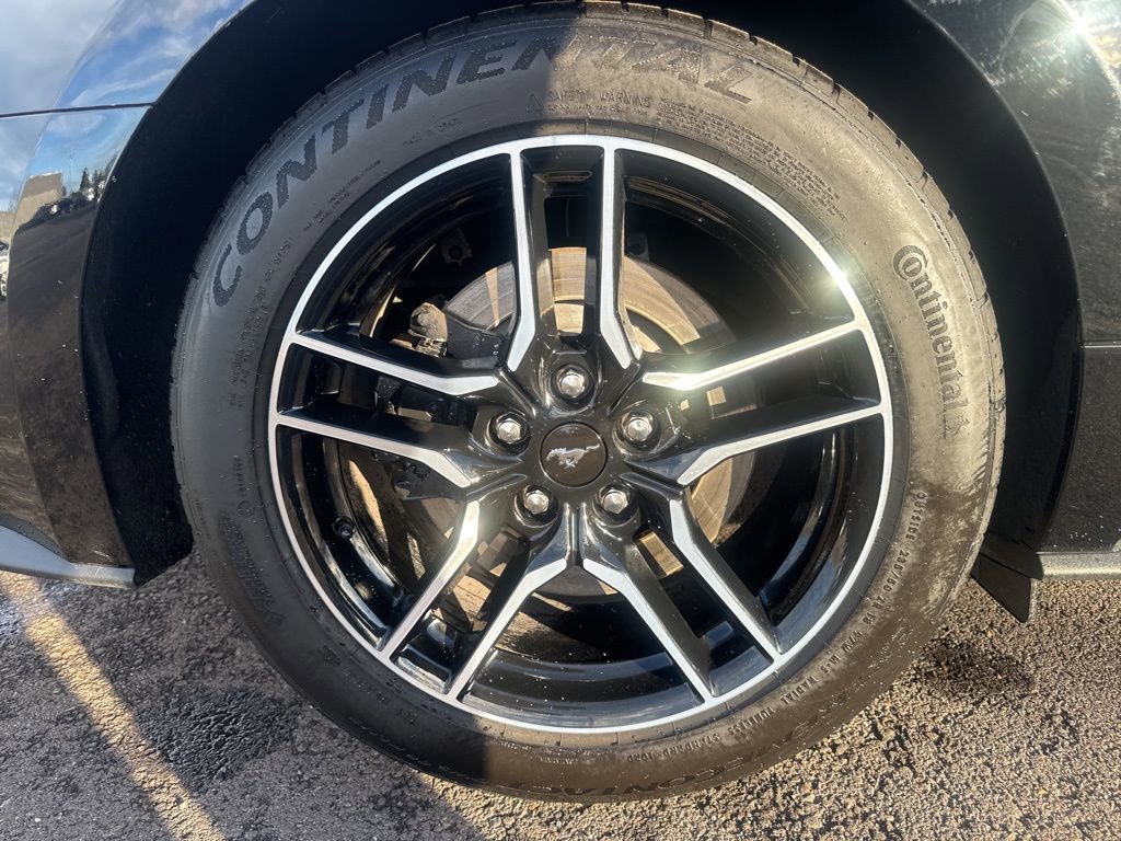 Used 2022 Ford Mustang GT Premium w/ Ford Safe & Smart Package image 9