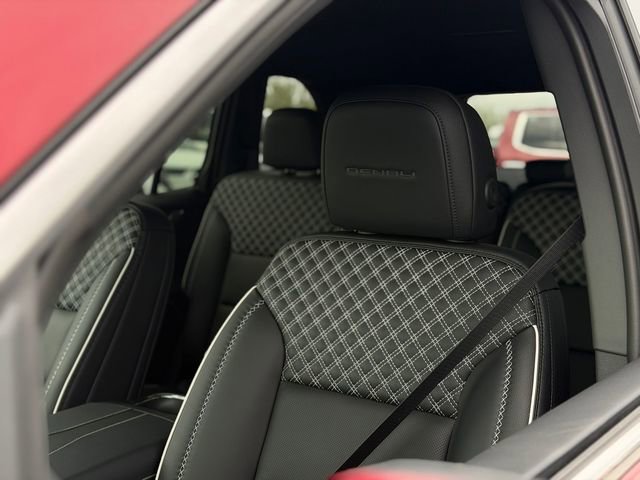 New 2026 GMC Acadia Denali w/ Super Cruise Package image 11