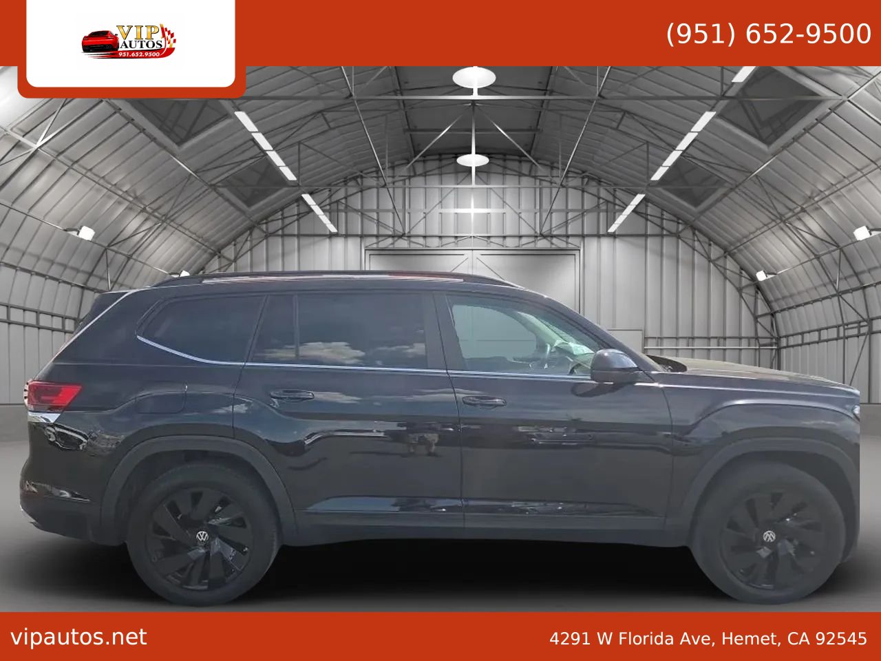 Used 2024 Volkswagen Atlas SE w/ Panoramic Sunroof Package FWD image 1