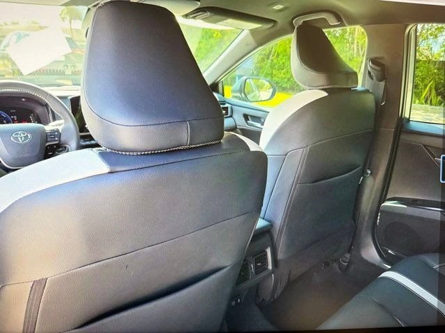 Used 2026 Toyota Camry SE FWD image 6