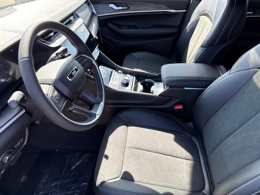 New 2026 Jeep Grand Cherokee L 2WD image 18