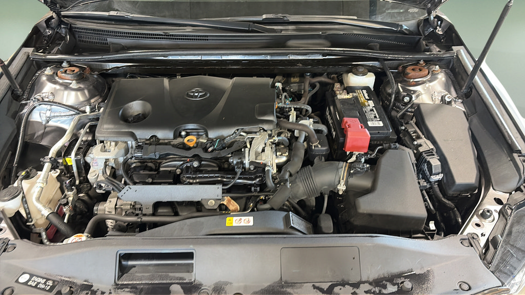Used 2020 Toyota Camry XSE FWD image 10