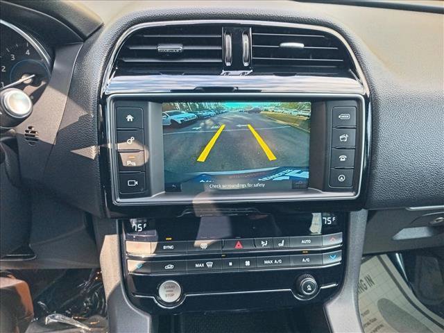 Used 2018 Jaguar F-PACE Prestige image 22