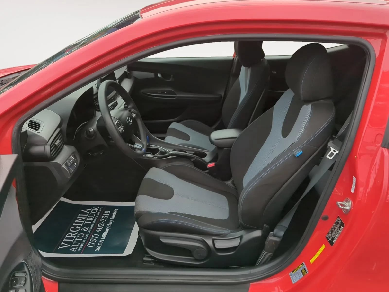 Used 2019 Hyundai Veloster 2.0 FWD image 11