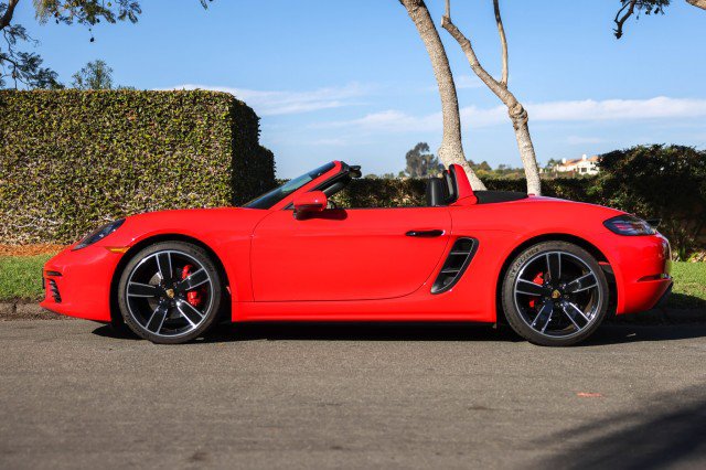 Used 2019 Porsche 718 Boxster S RWD image 4
