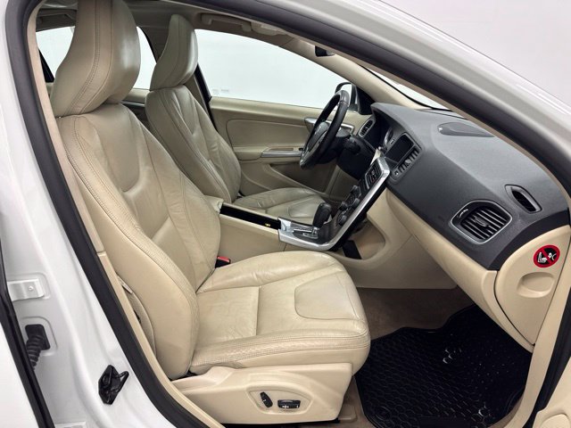 Used 2012 Volvo S60 T5 FWD image 25