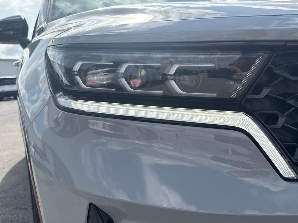 Used 2023 Kia Sorento SX image 11