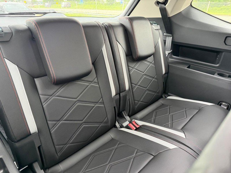 New 2026 Volkswagen Atlas Peak Edition AWD/4WD image 5
