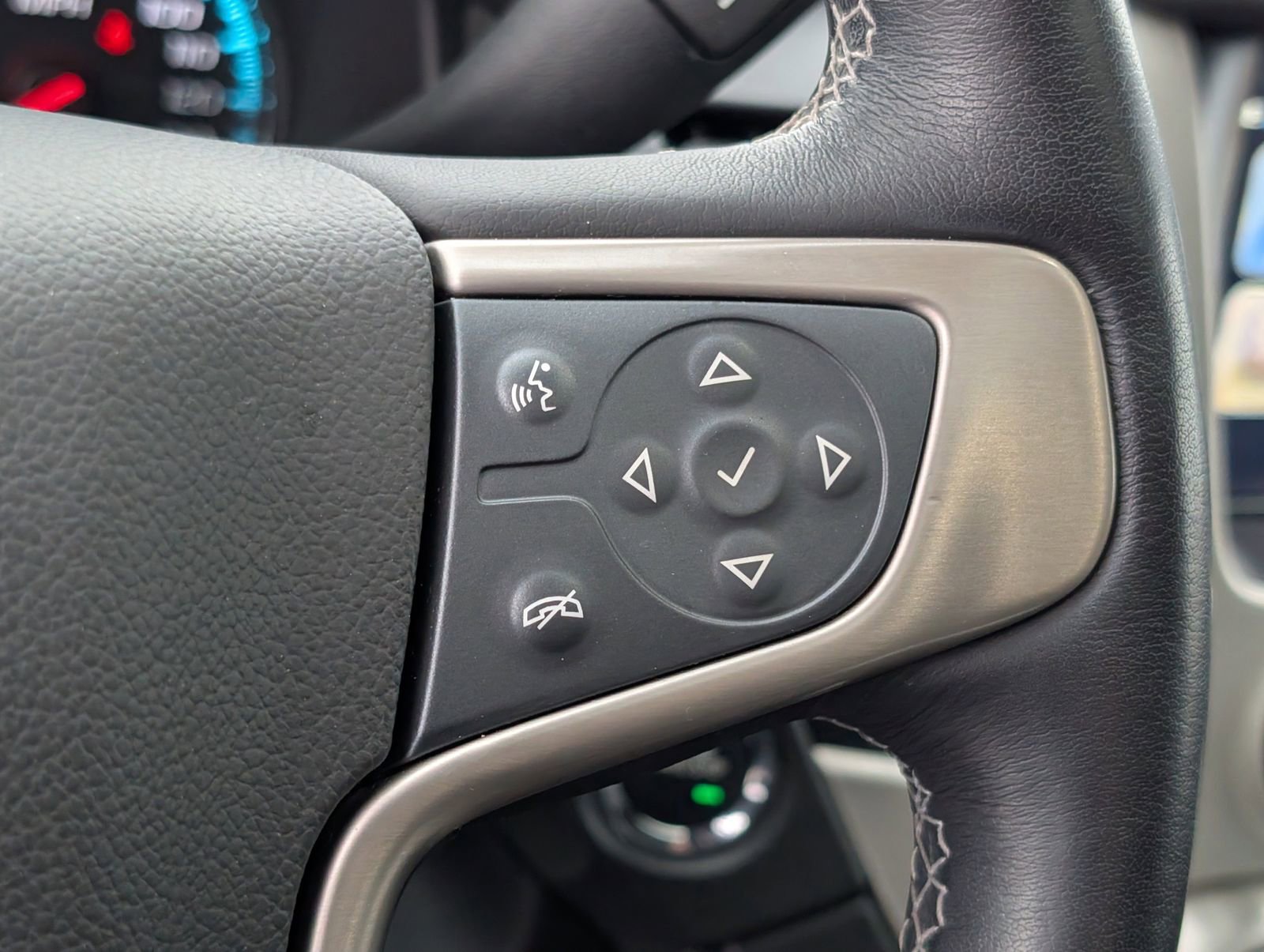 Used 2020 GMC Yukon XL Denali image 28