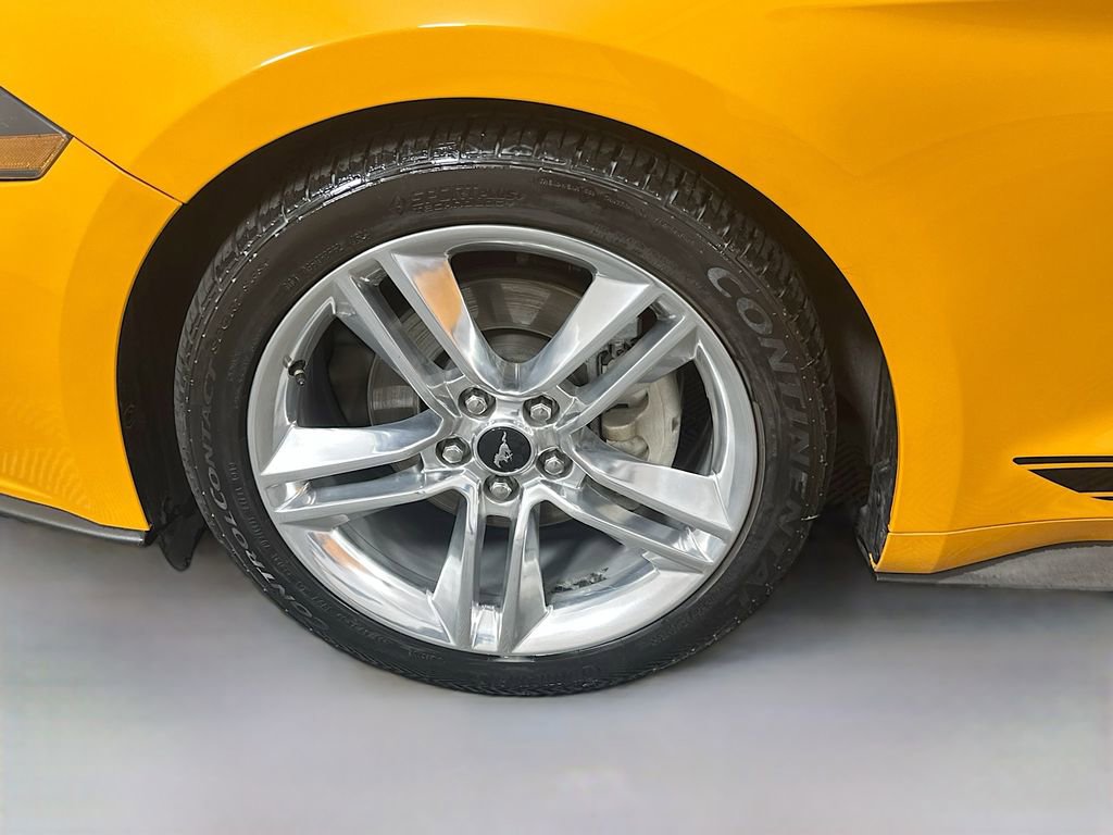 Used 2019 Ford Mustang Premium w/ Carbon Sport Interior Package RWD image 29
