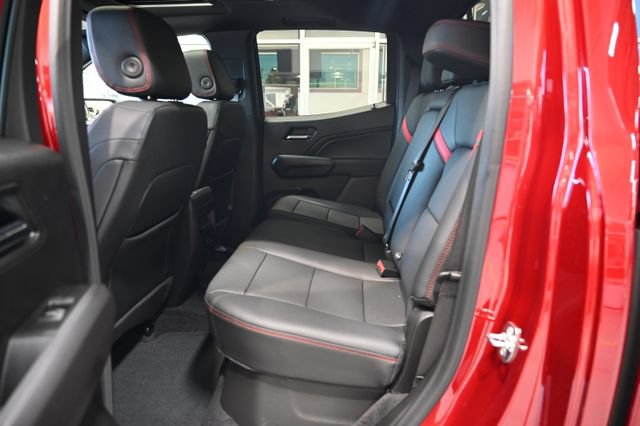 New 2026 Chevrolet Colorado Z71 w/ Technology Package AWD/4WD image 13