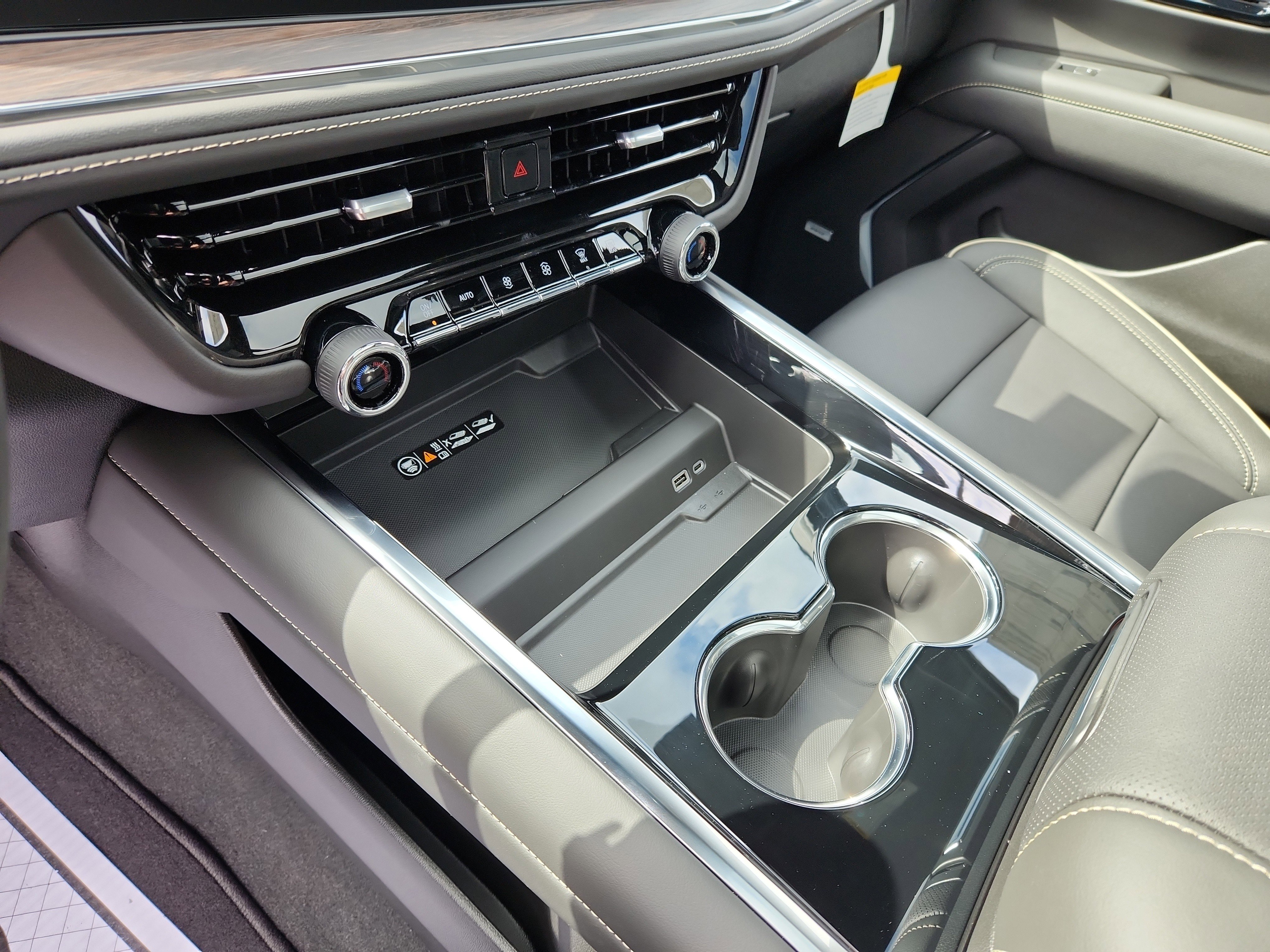 New 2026 Chevrolet Tahoe Premier w/ Sun And Tow Package image 17