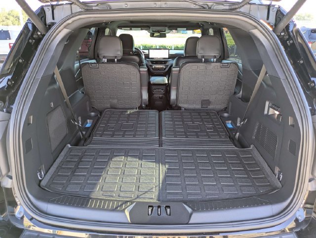 Certified 2025 Ford Explorer ST w/ Sun And Sound Package AWD/4WD image 13
