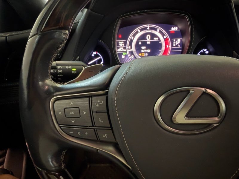 Used 2018 Lexus LS 500 w/ Luxury Package RWD image 31