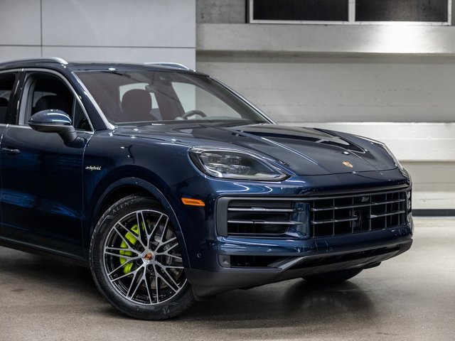 New 2026 Porsche Cayenne E-Hybrid image 13